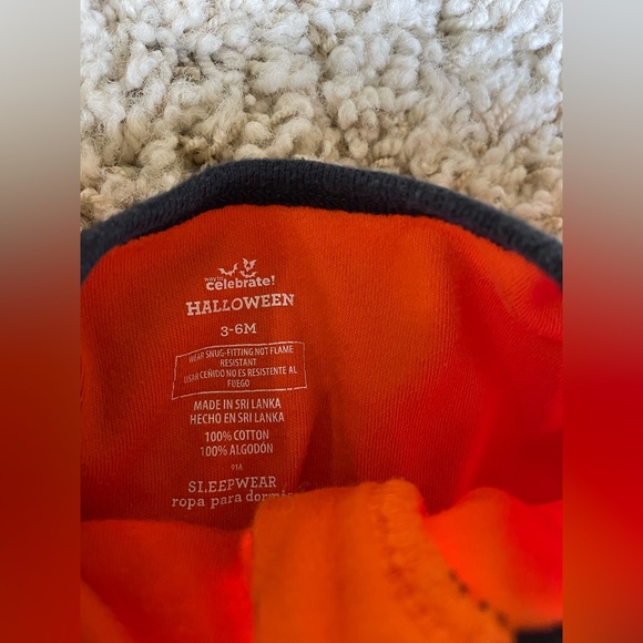 Celebrate Halloween 3-6 month pumpkin jack-o’-lantern footie pajamas outfit - Picture 4 of 4